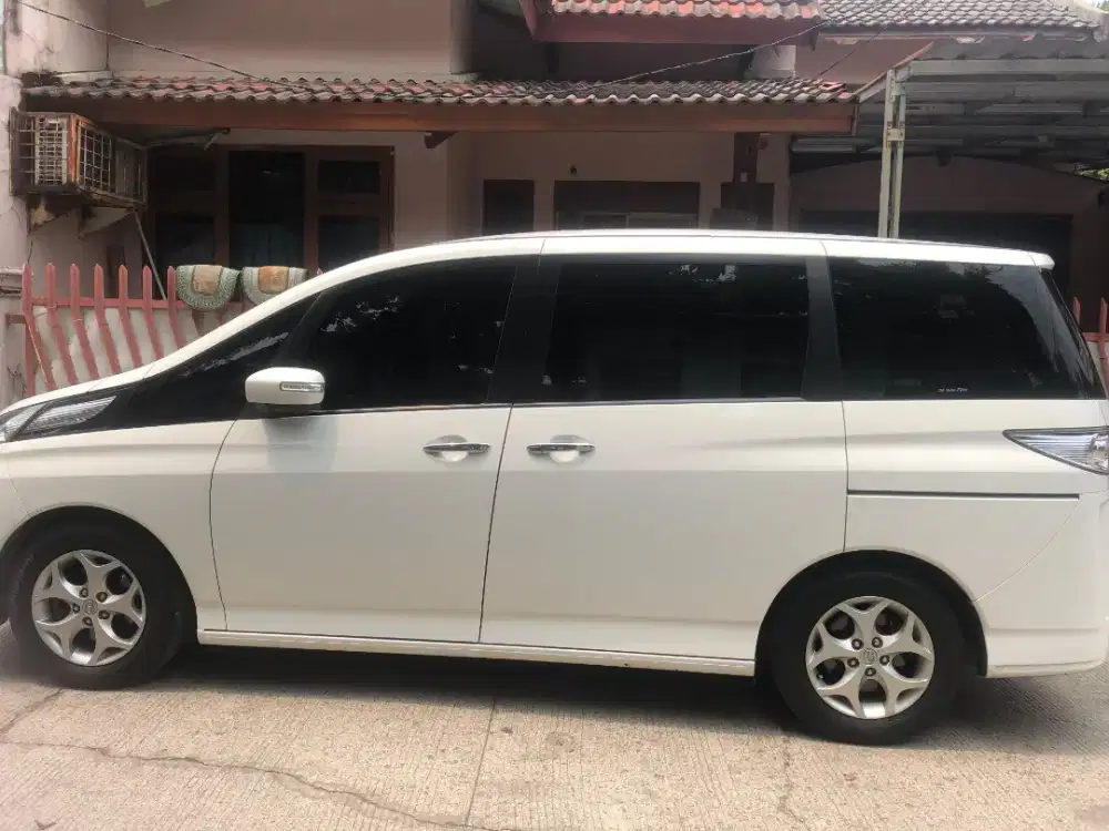 MAZDA BIANTE 2013