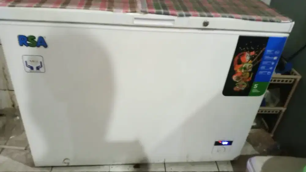 Freezer RSA CF 220 (220L)  kondisi bagus