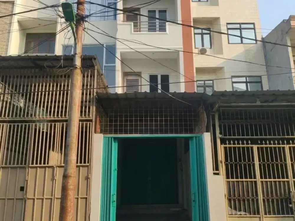 Ruko siap pakai di lokasi strategis Jl. Harum Manis, Mangga Besar