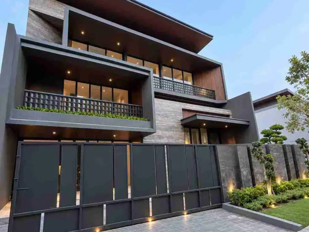 Dijual Rumah Mewah Imperial Golf, Pakuwon Indah + Ada Swimming Pool