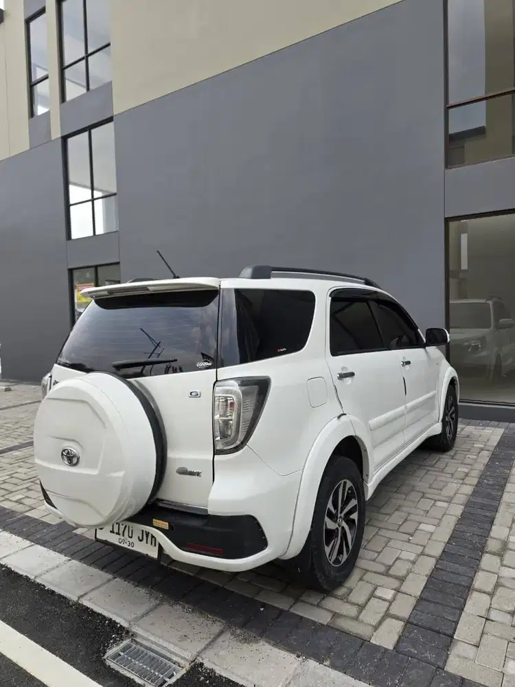 Toyota Rush 1.5 G A/T 2015