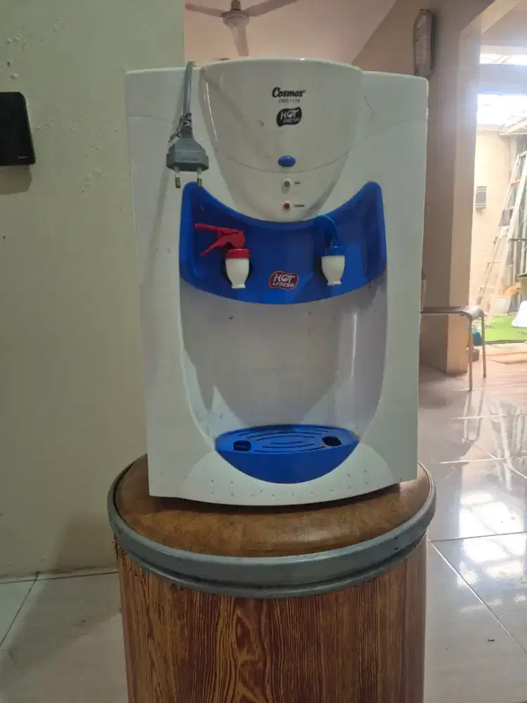 Dispenser cosmos