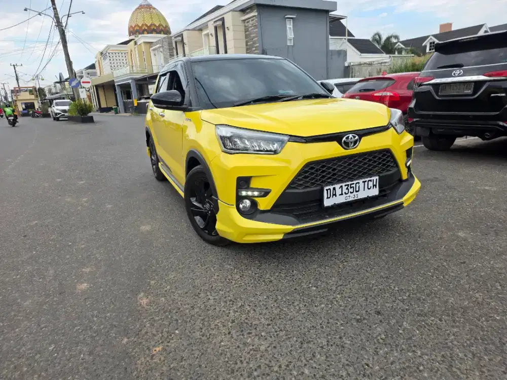Raize 1.0 turbo GR two tone AT 2021