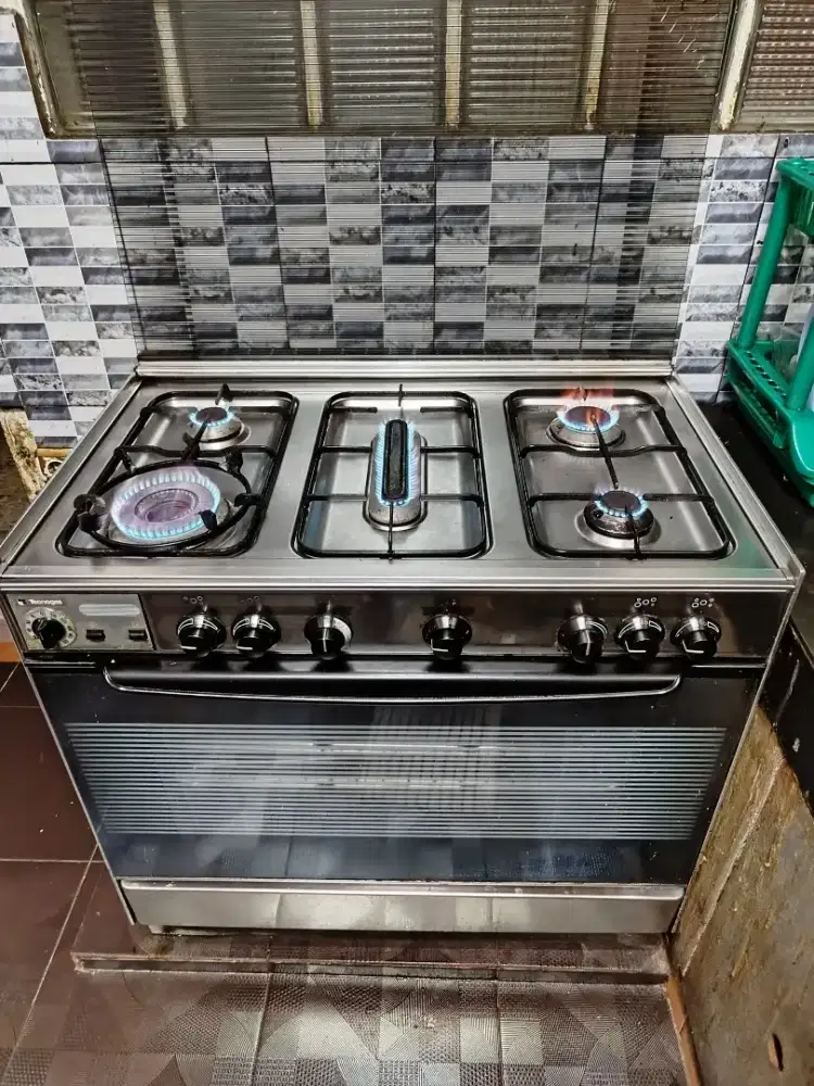 Service Kompor Gas, Oven, Water Heater, Mesin Cuci Dll