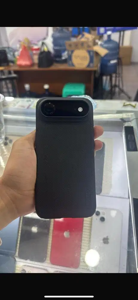 Iphone 17 air second like new
