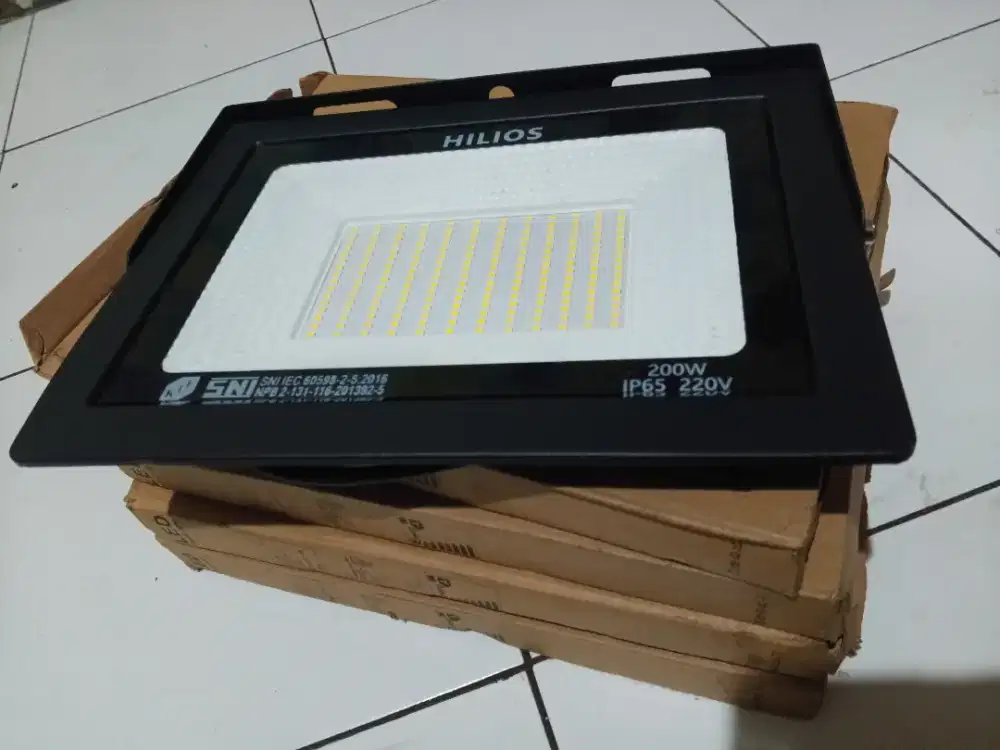jual 4 Lampu HILIOS LED Food light 200rb aja semua. siapa cepat aja