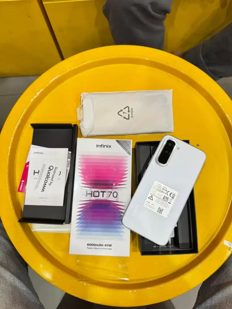 Infinix Hot 70 Garansi Resmi