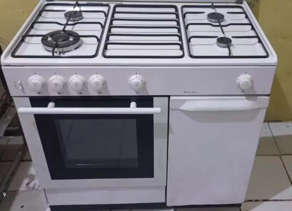 Jasa Service Kompor Gas, Oven, Water Heater, Mesin Cuci Dll