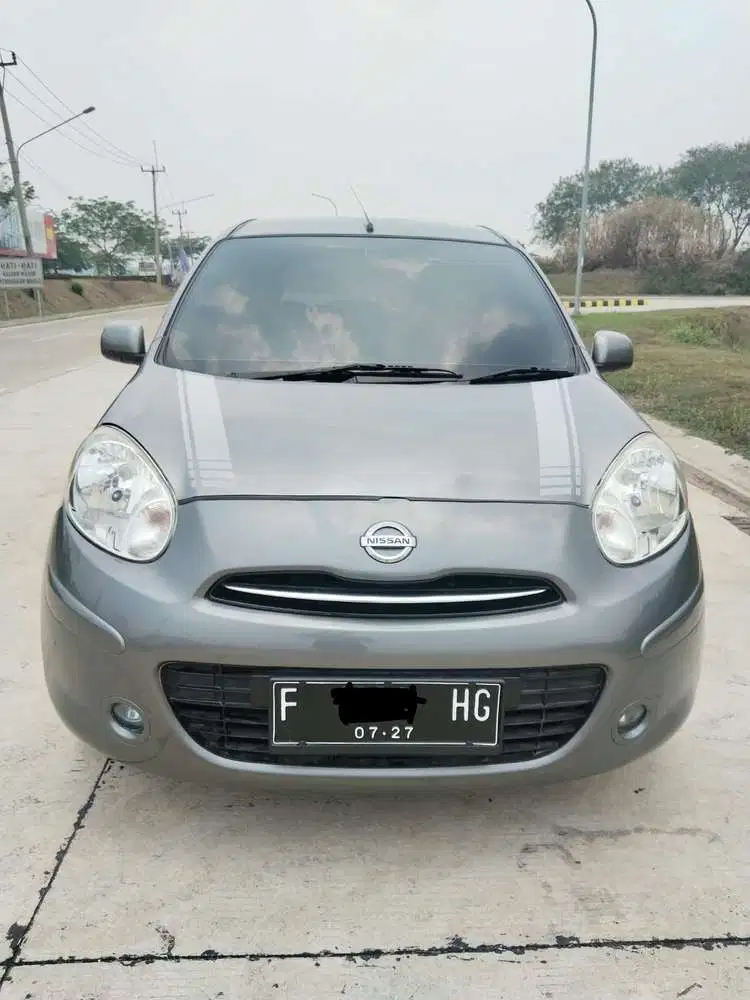 Nissan March 2011 Bensin
