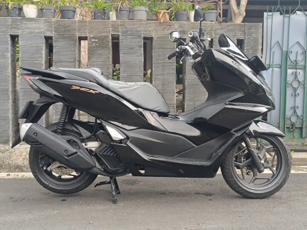 Honda PCX ABS 2022 Hitam Low KM