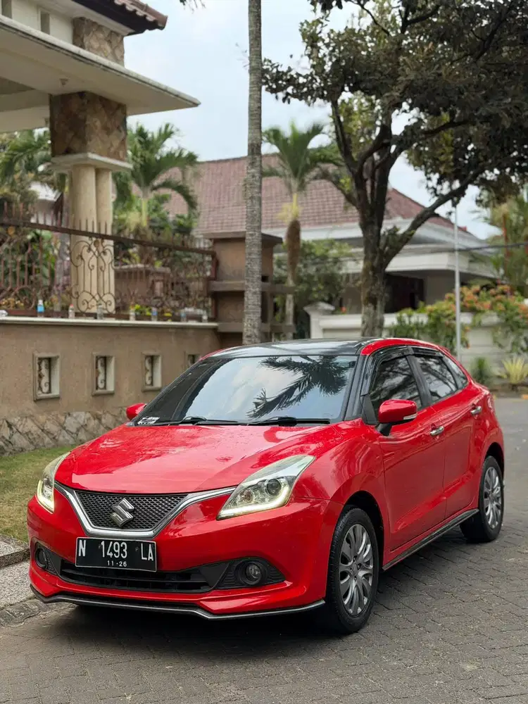 Suzuki Baleno Matic Merah like new 2017