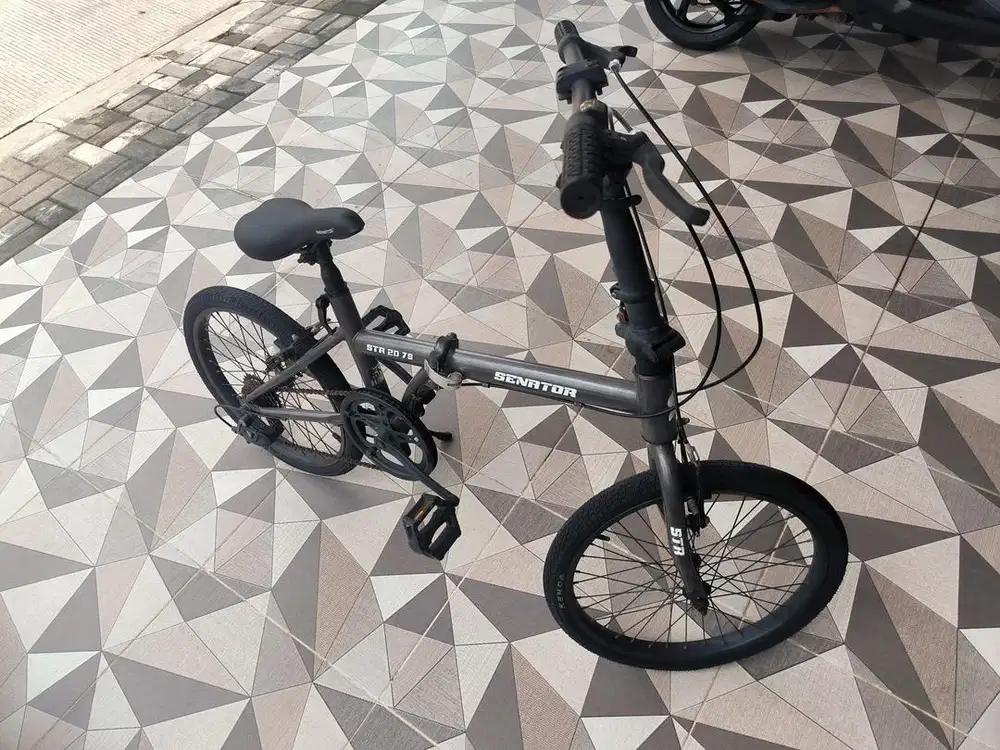 Sepeda lipat Senator 20inch