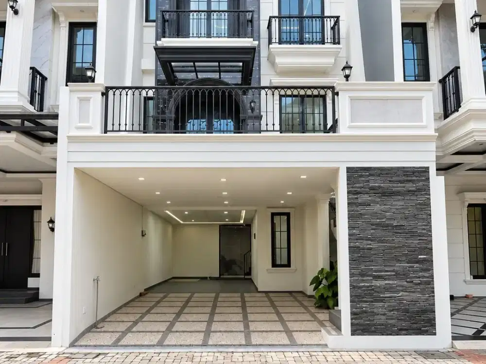 Rumah brand new american classic lokasi strategis di Jagakarsa jaksel 19521