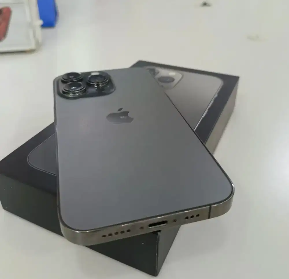 iphone 13 pro 256 ,fulset, belum pernah bongkar,sangat mulus