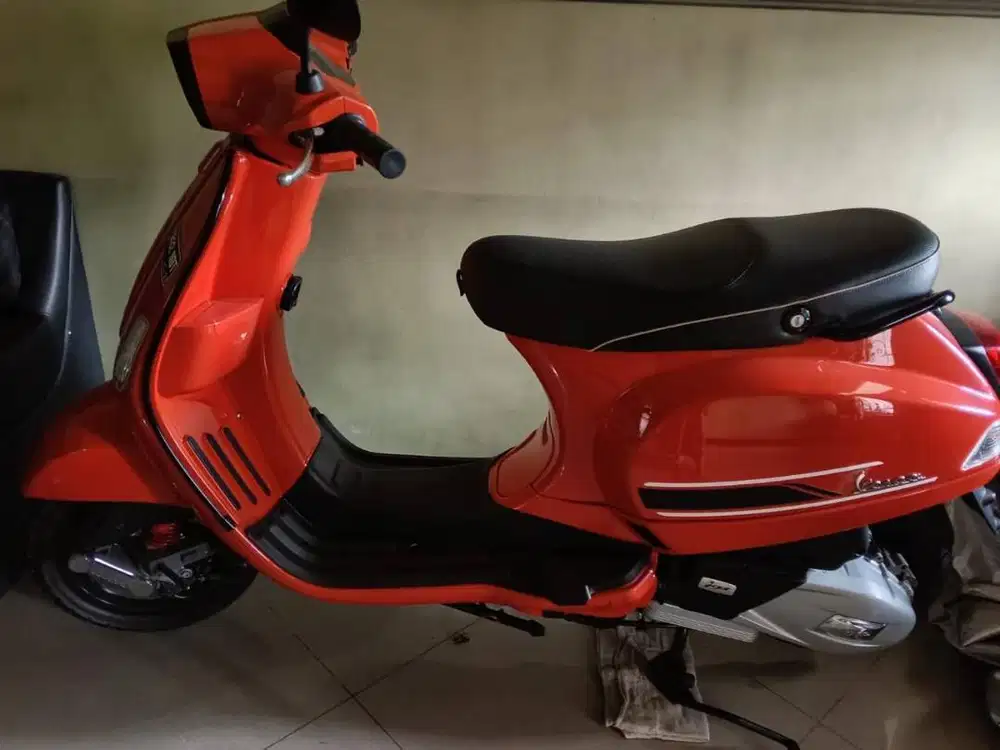 JUAL VESPA S 125 KM 6700 MASIH SEPERTI BARU