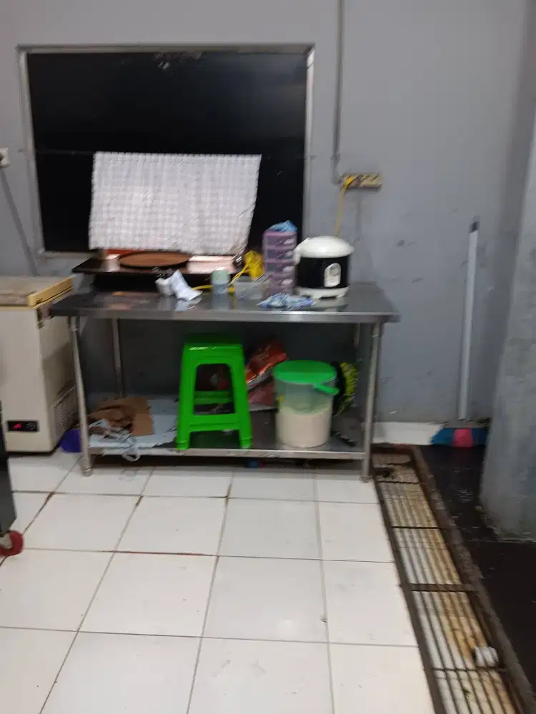 Meja stainless steel, food grade, bekas usaha bakery