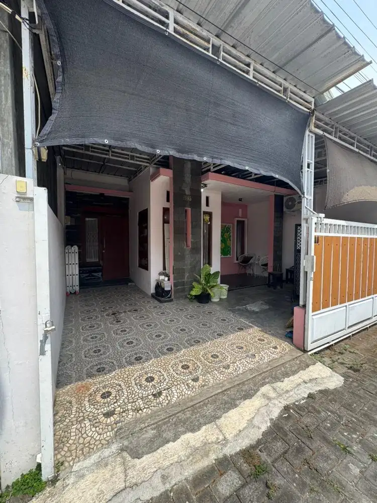 Rumah cantik lokasi strategis