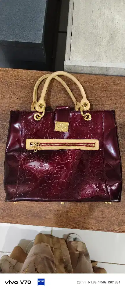TAS VINCES BENCH ORIGINAL