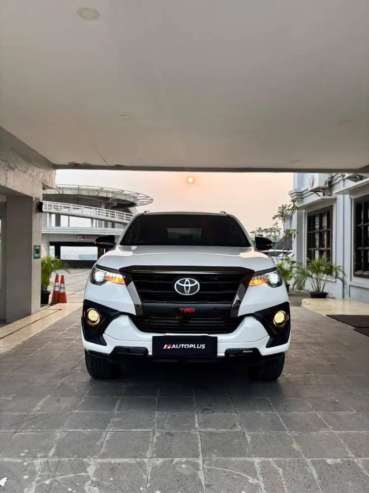 Toyota Fortuner 2.4 VRZ TRD 2020