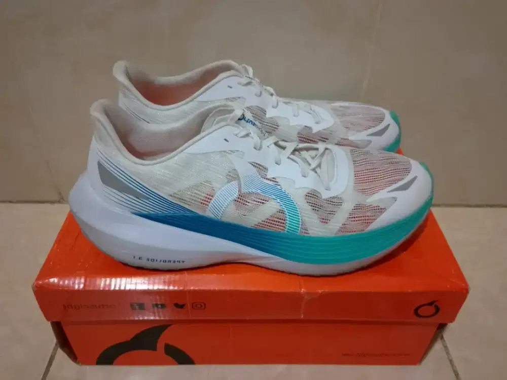 Sepatu Running Lari