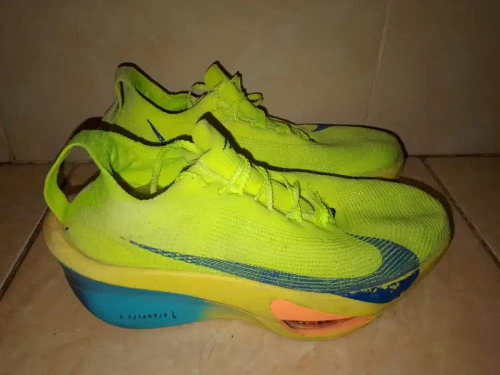 Sepatu Running Lari