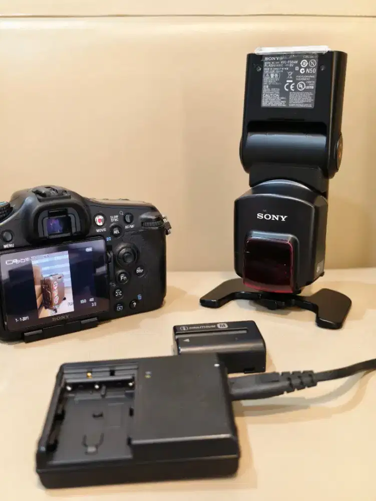 Sony Alpha A77 komplit