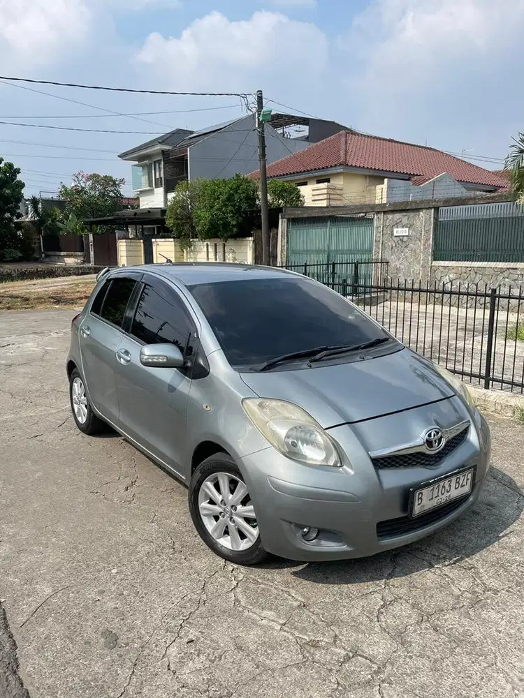 Toyota Yaris E 2012 Bensin