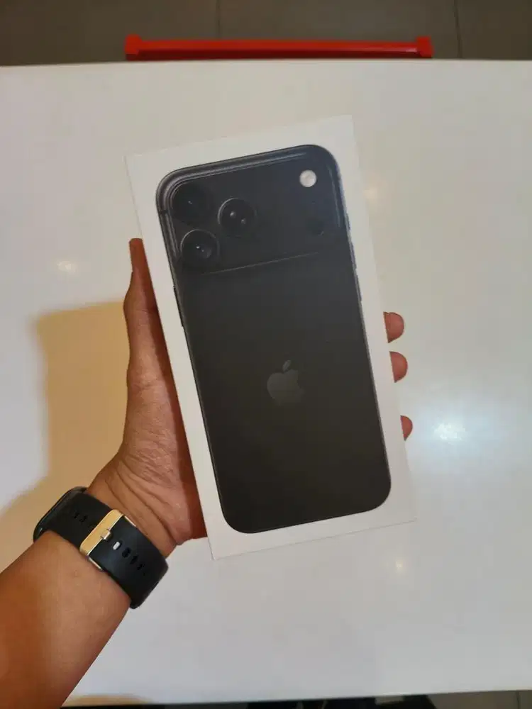 iphone 18 pro black