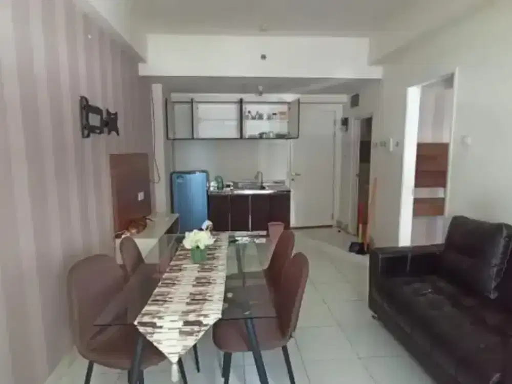 DiSewakan Unit 1BR+ Furnished Apartemen Berkeley UC, Surabaya