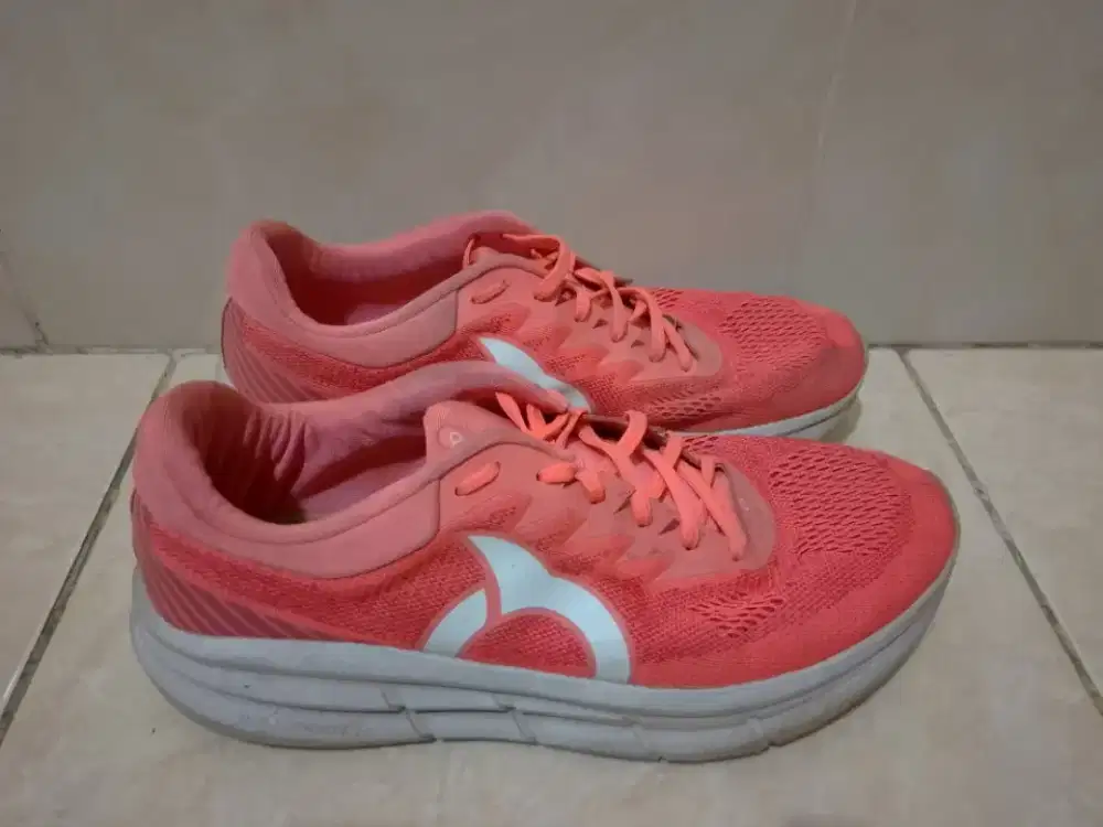 Sepatu Running Lari