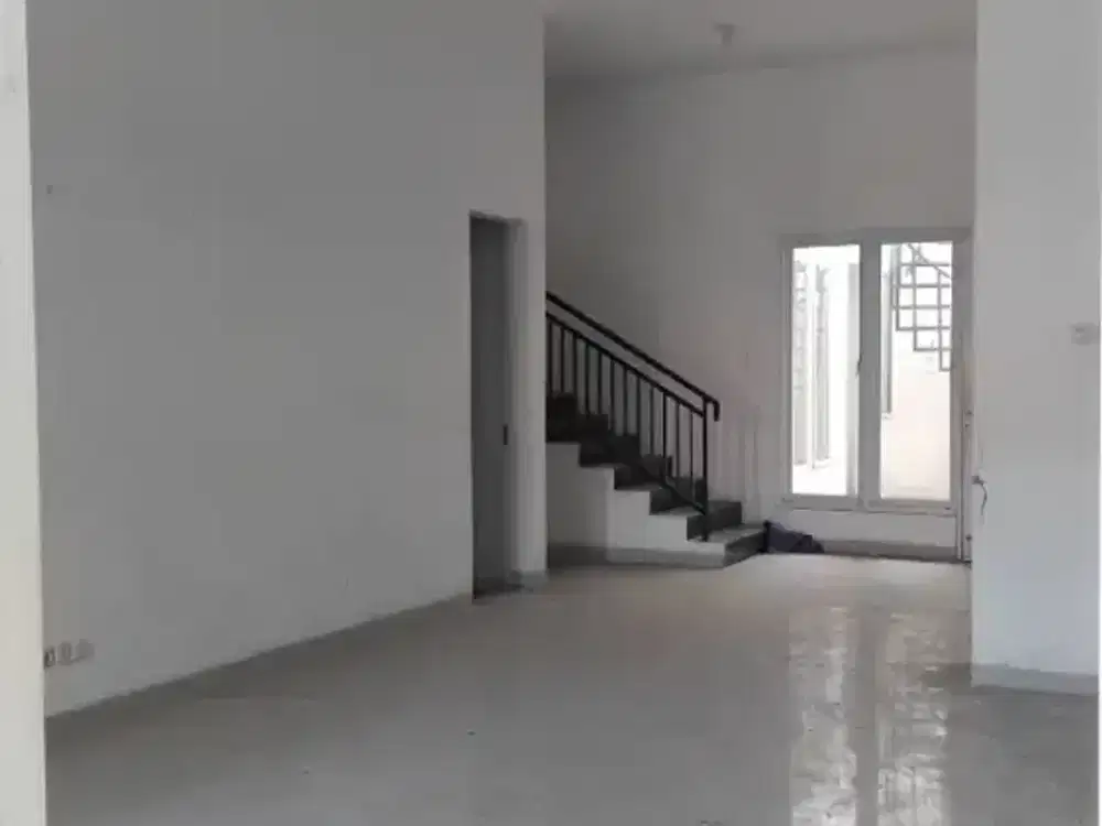Jual Rumah Second 2 Lantai Perlu Renov di area Sutorejo, Sby