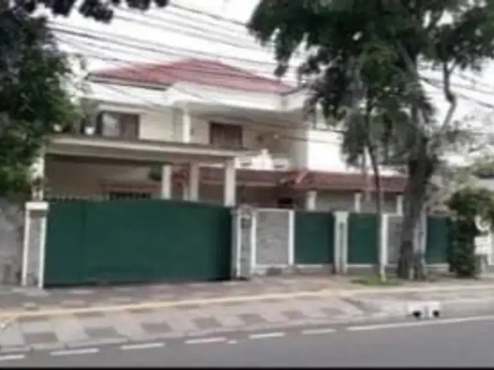 DIJUAL RUMAH DI CEMPAKA PUTIH DEKAT DENGAN APARTEMEN ARANDRA