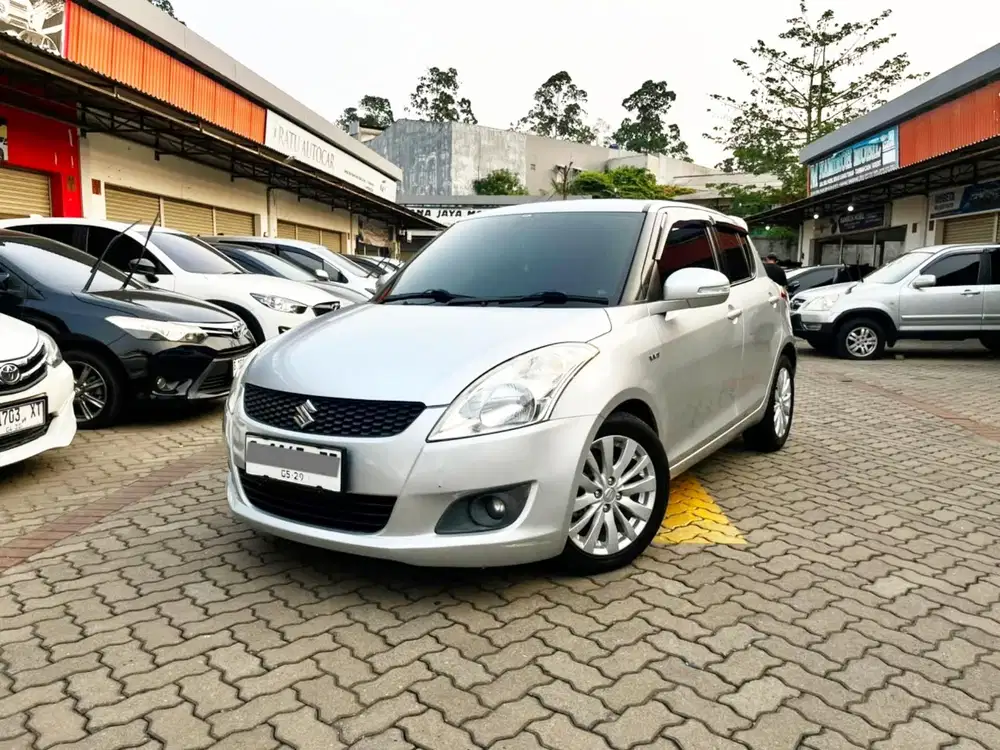 DP 5 JT SUZUKI SWIFT GX AT 2014 SILVER EDITION
