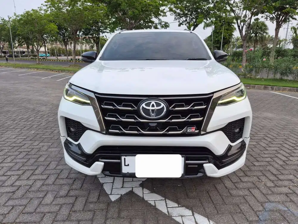 FORTUNER 2.8 VRZ  GR 4x2 AT Th 2023