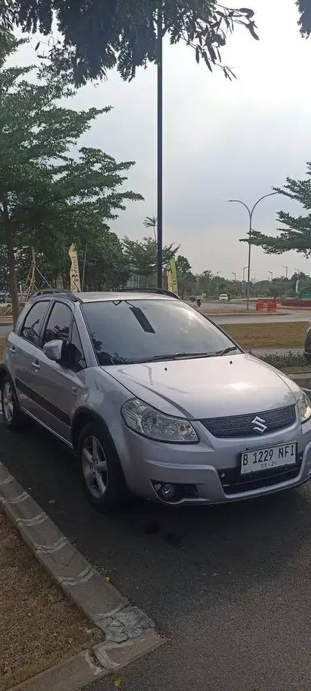Suzuki X-Over 2009
