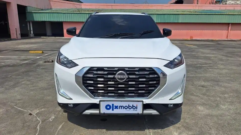 KM Rendah - Nissan Magnite 1.0 Upper Bensin-MT 2022