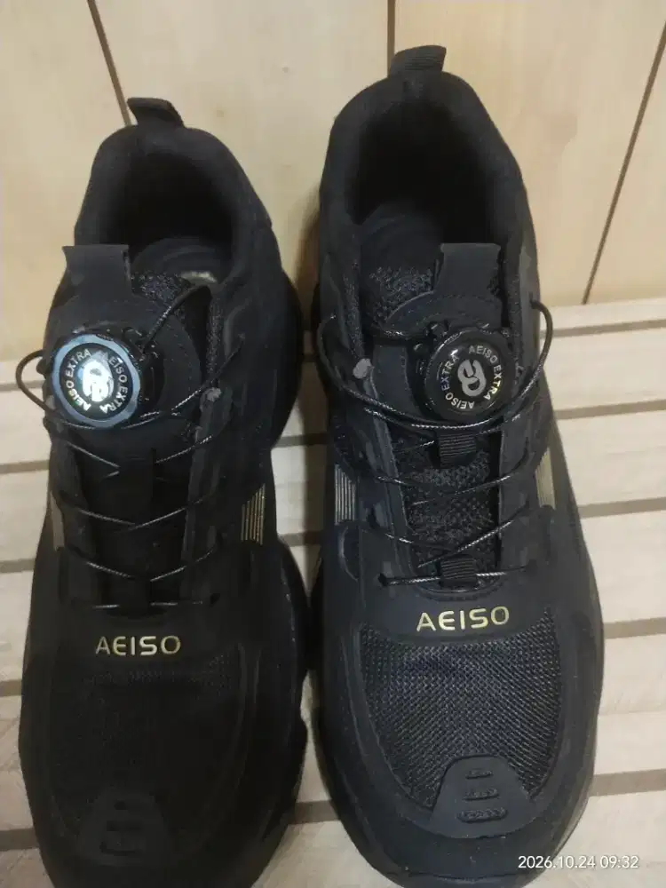 Dijual sepatu AEISO, size 41
