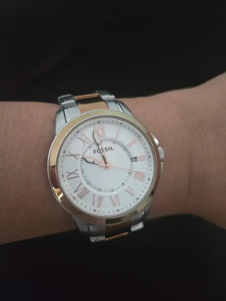 Dijual.jam tangan Fosil original