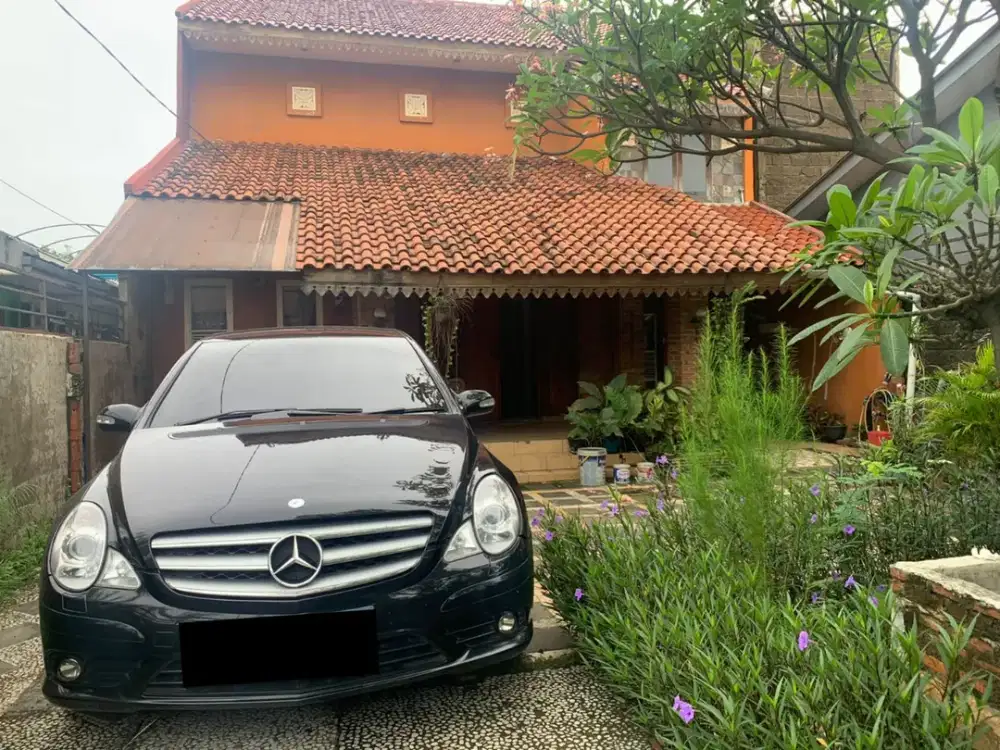 Turun Harga!! Dijual Rumah Bagus 2 Lantai Siap Huni di Swadaya Pondok Gede, Jawa Barat