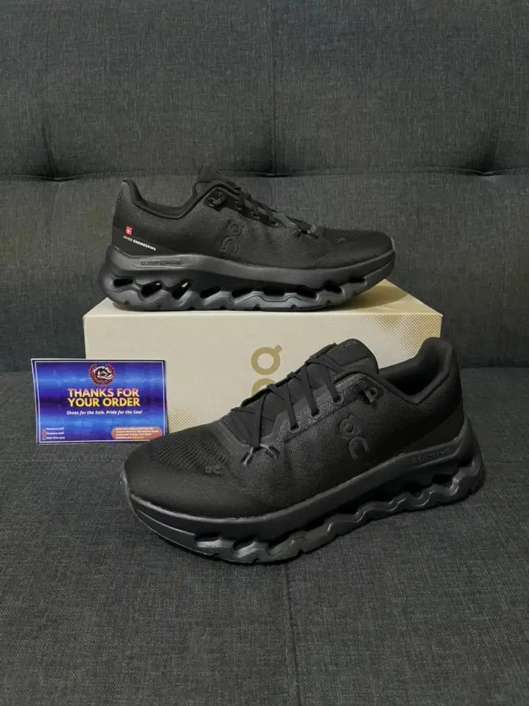 Sepatu ON Cloudtilt Black Eclipse Size 42 BNIB Original