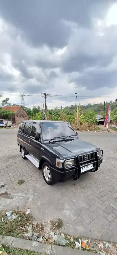 Toyota Kijang Grand Extra 1995 – Tangan Pertama dari Baru
