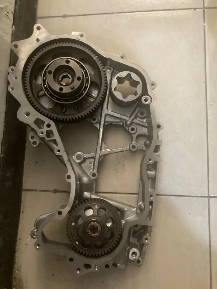 Oil pump dan vacum pump lepasan innova 2015