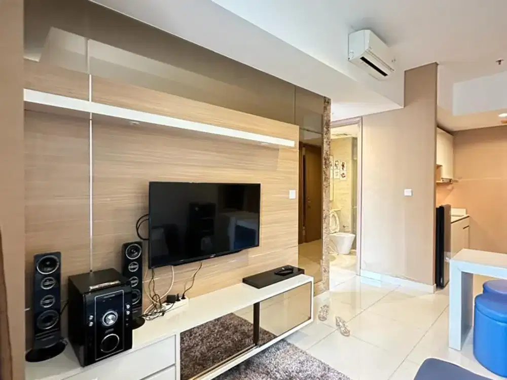 disewakan 2 bedroom full furnish taman anggrek residence