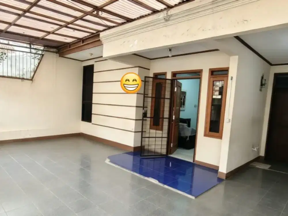 RUMAH BAGUS NYAMAN TERAWAT SIAP HUNI DI CIJERAH BANDUNG