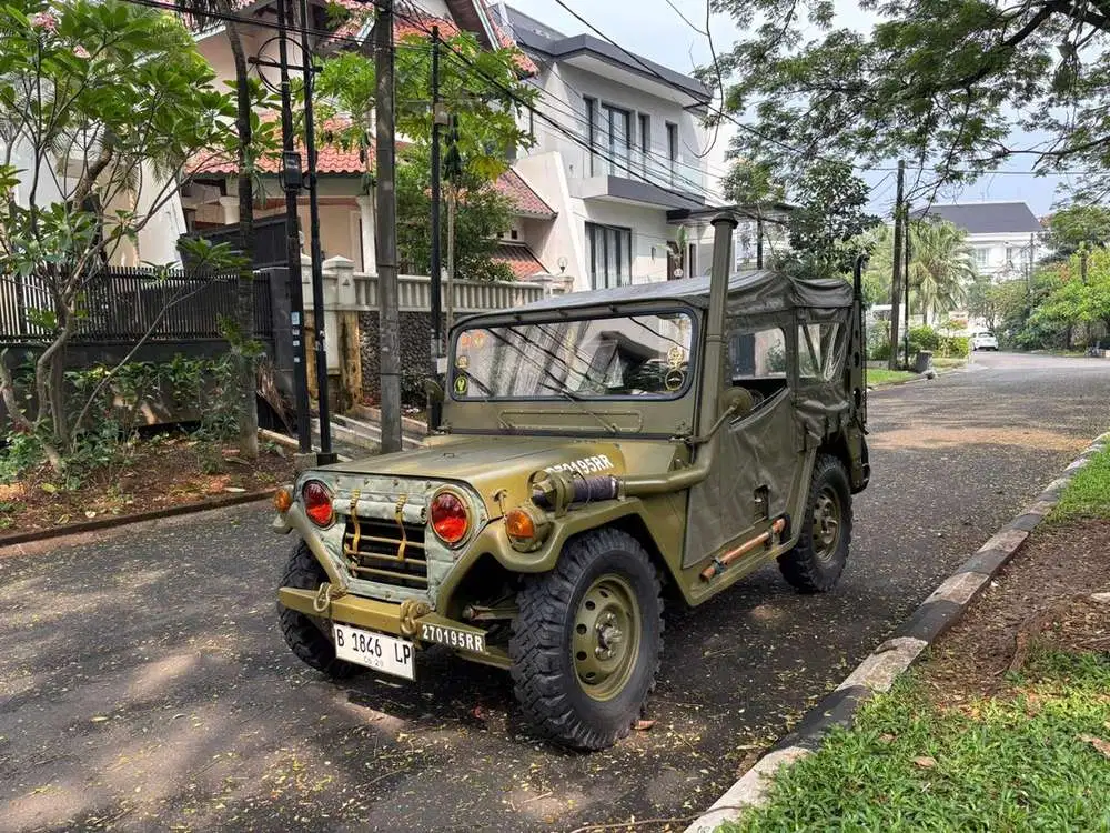 Jeep Willys Utility 1974 (Rare Collector Item)
