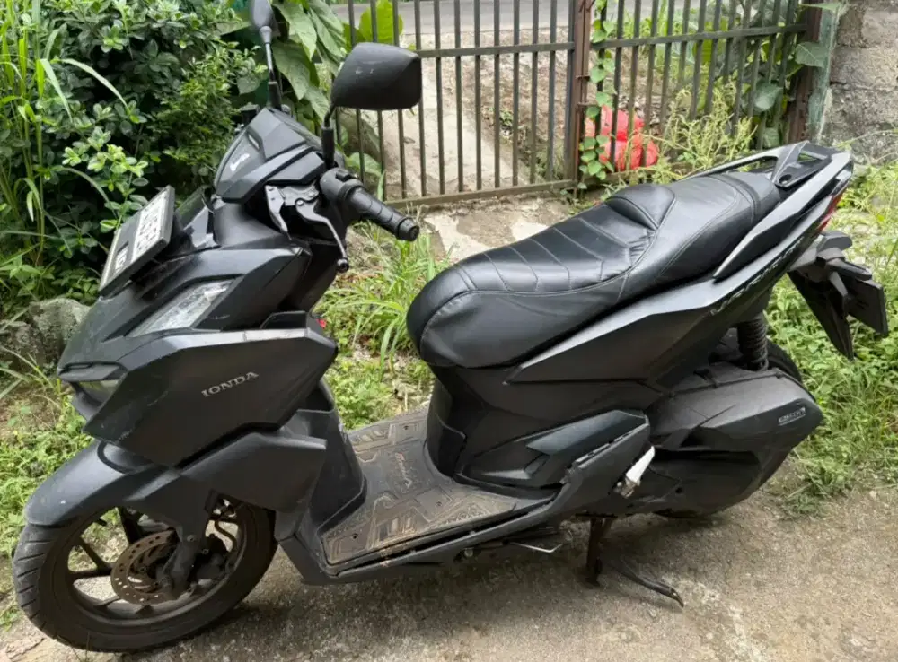 DIJUAL HONDA VARIO 160 TAHUN 2023 – HITAM