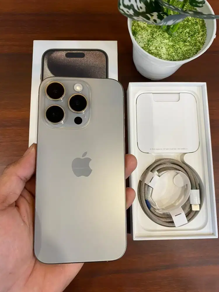 iPhone 15 Pro 128GB Natural Titanium iBox