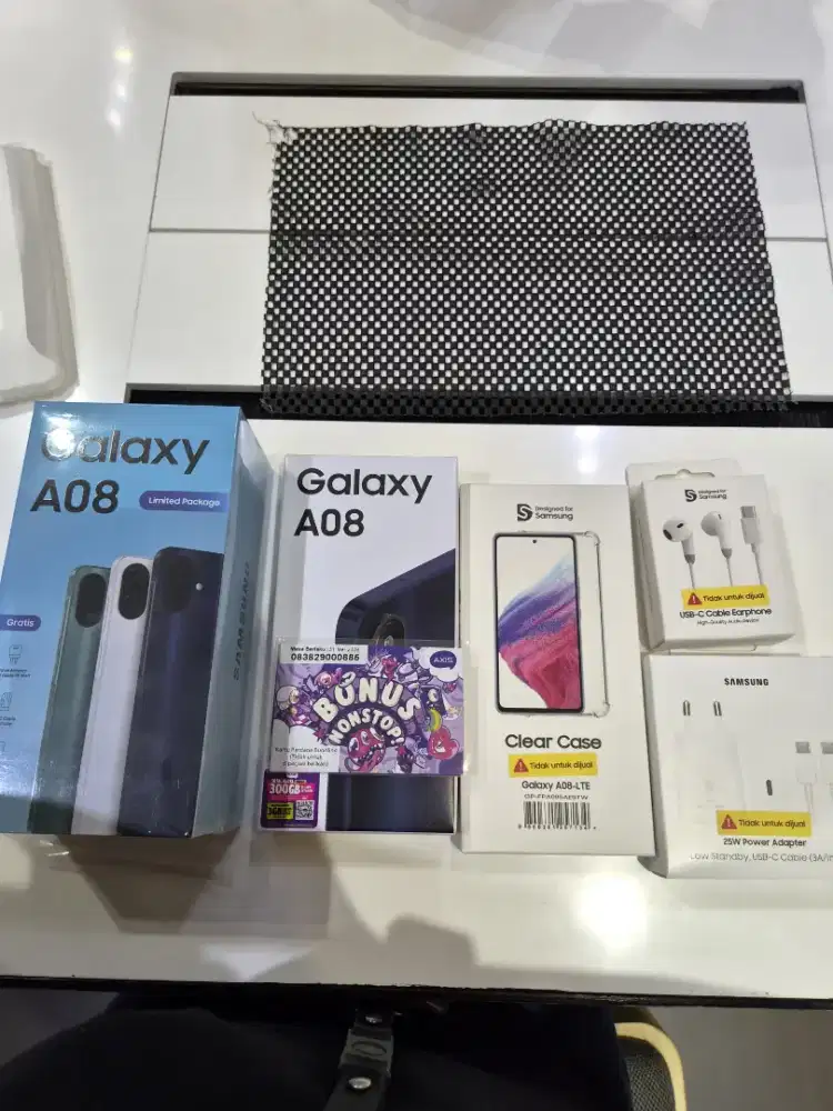 Samsung A08 Package