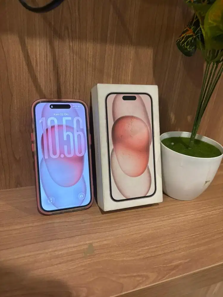 Dijual iPhone 15 128Gb Pink iBox