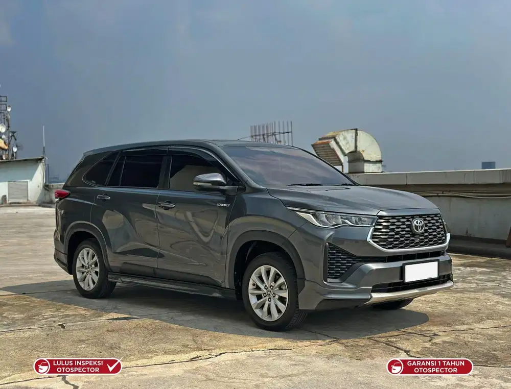 Km 30rb Toyota Innova Zenix V Hybrid Modellista 2023 Abu Abu Metalik